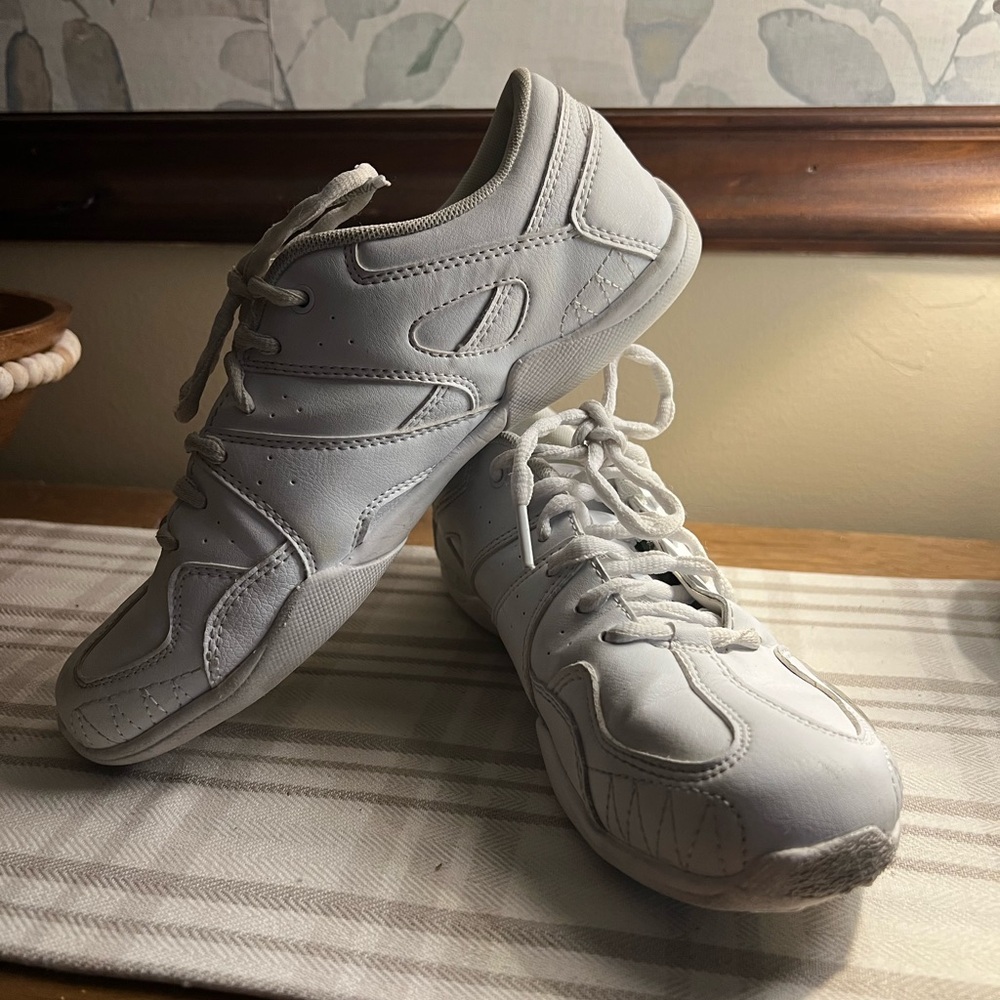 VARSITY  Touchdown Cheer Shoes Women's Size 7